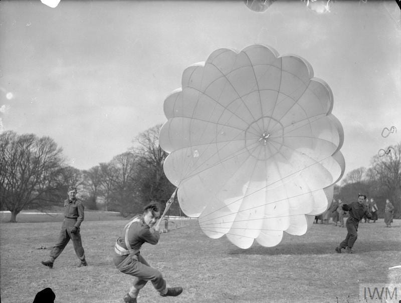 THE POLISH ARMY IN BRITAIN, 1940-1947 (H 17879) The first step in the training of parachutists is the correct way to land. At this Polish Parachute Training Centre at Largo House, Fifeshire, soldiers of the 1st Polish Independent Parachute Brigade are seen receiving their initial instruction in landing. From this they carry on through the various stages of the course to energe finally as fully fledged paratroops. Copyright: © IWM. Original Source: http://www.iwm.org.uk/collections/item/object/205198285